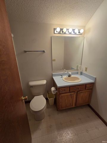 7815 Fountainhead Place, Fort Wayne, IN 46835