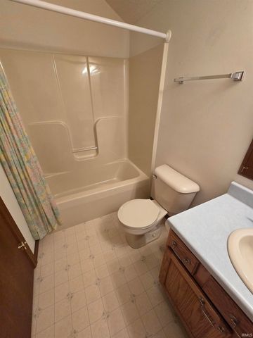 7815 Fountainhead Place, Fort Wayne, IN 46835