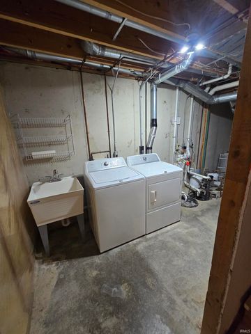 7815 Fountainhead Place, Fort Wayne, IN 46835