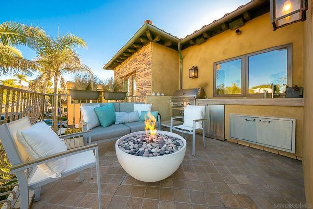 231 Bonair, La Jolla, CA 92037