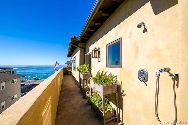 231 Bonair, La Jolla, CA 92037