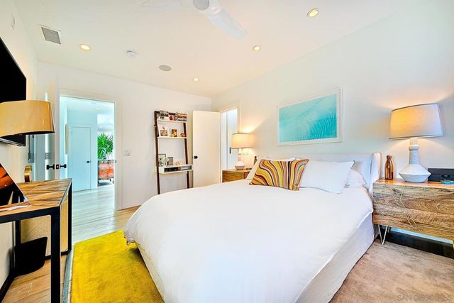 231 Bonair, La Jolla, CA 92037