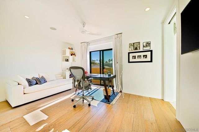 231 Bonair, La Jolla, CA 92037
