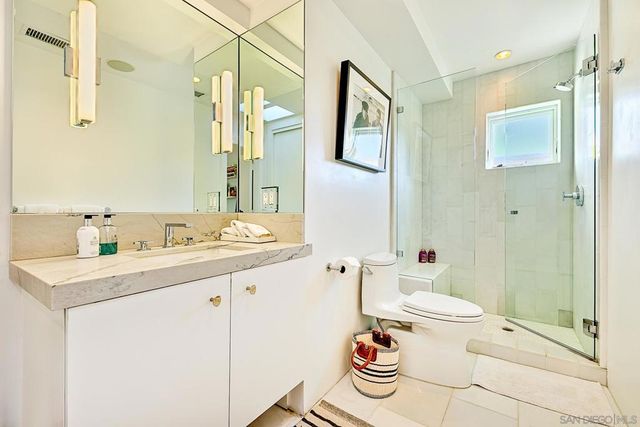 231 Bonair, La Jolla, CA 92037