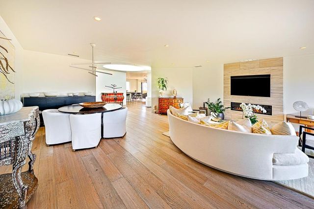 231 Bonair, La Jolla, CA 92037