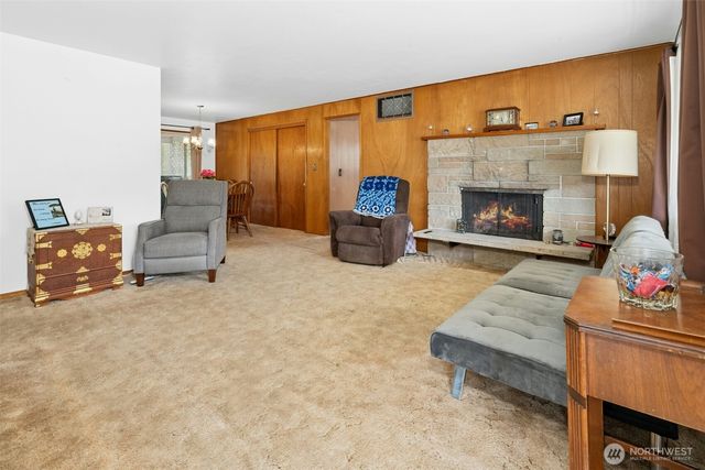 16151 126th Avenue SE, Renton, WA 98058