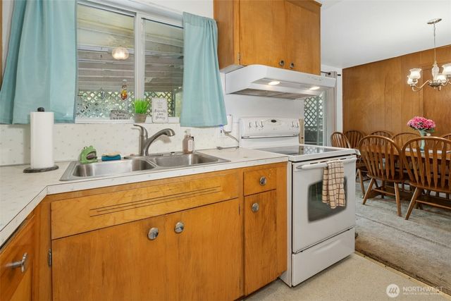 16151 126th Avenue SE, Renton, WA 98058