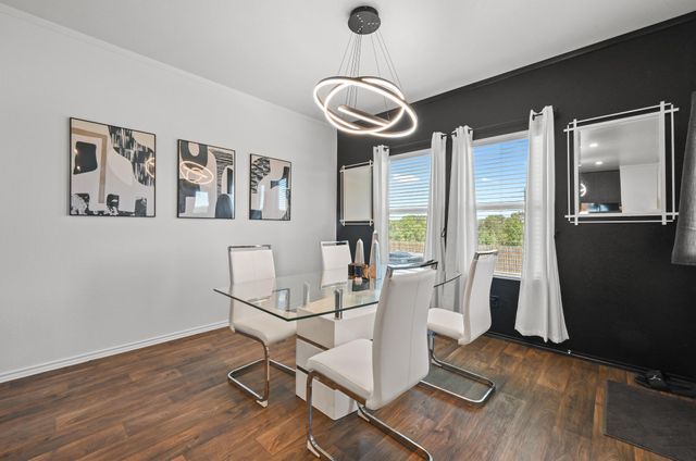 405 W Andover LN, Uhland, TX 78640