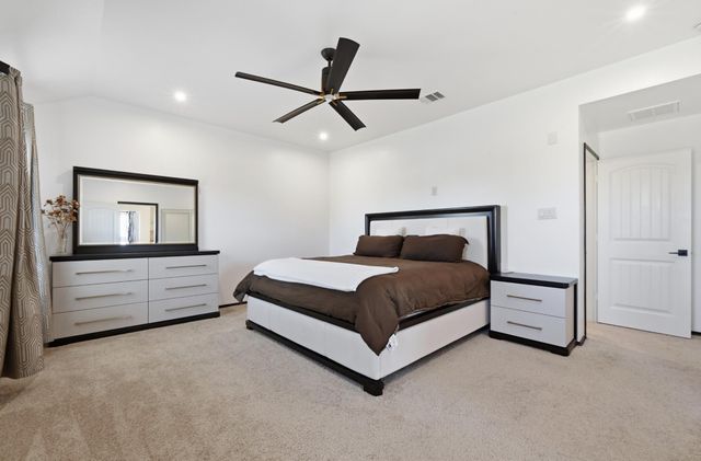 405 W Andover LN, Uhland, TX 78640