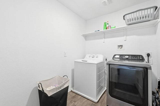 405 W Andover LN, Uhland, TX 78640