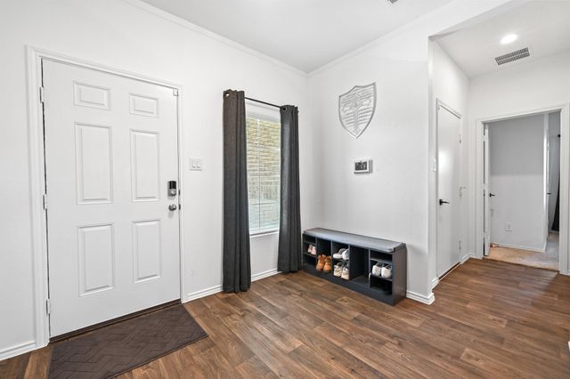 405 W Andover LN, Uhland, TX 78640