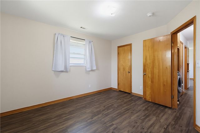 920 N 11th Street, Rogers, AR 72756