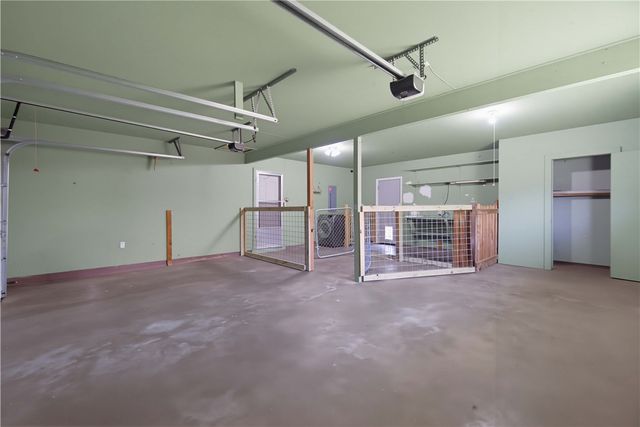 920 N 11th Street, Rogers, AR 72756