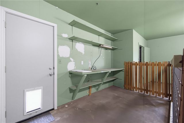 920 N 11th Street, Rogers, AR 72756