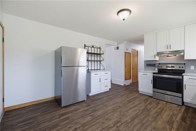 920 N 11th Street, Rogers, AR 72756