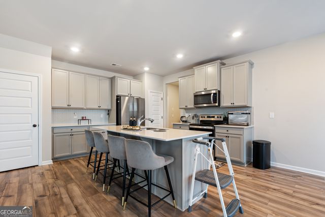 1052 Bodega Loop, Locust Grove, GA 30248
