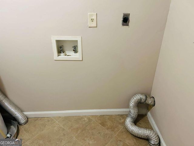 140 Summerwood Drive 140, Fairburn, GA 30213