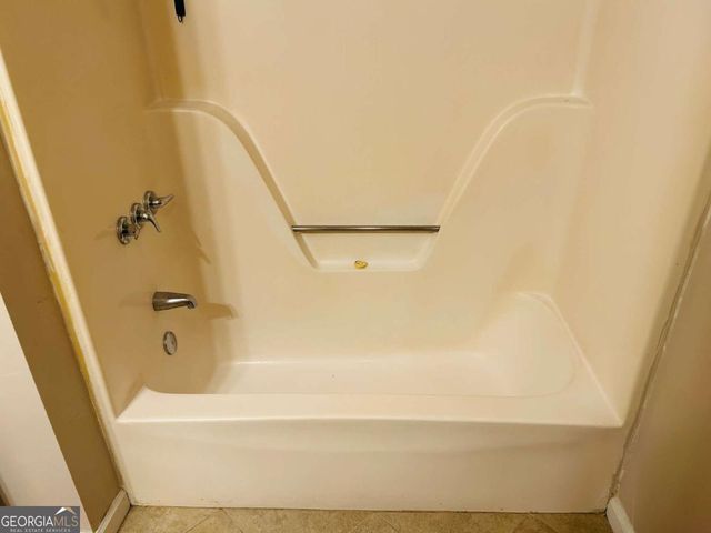 140 Summerwood Drive 140, Fairburn, GA 30213