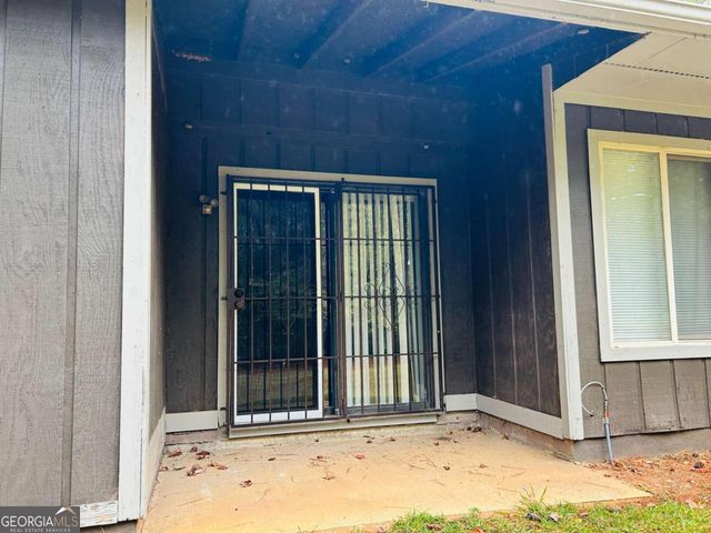 140 Summerwood Drive 140, Fairburn, GA 30213