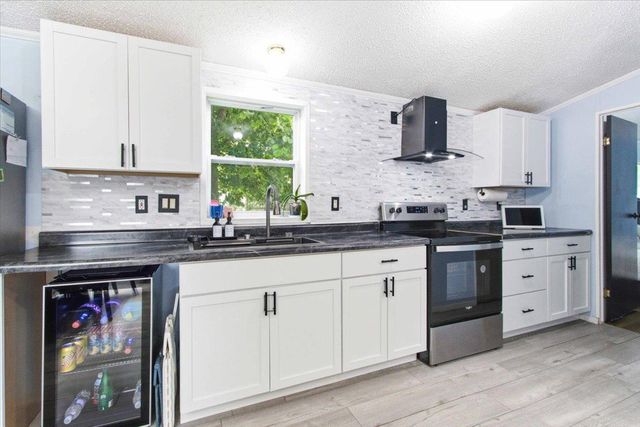 109 Deer Path, Baraboo, WI 53913