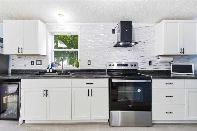 109 Deer Path, Baraboo, WI 53913