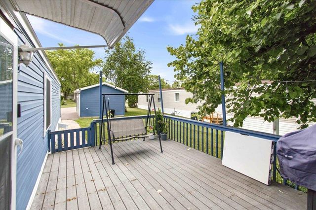 109 Deer Path, Baraboo, WI 53913