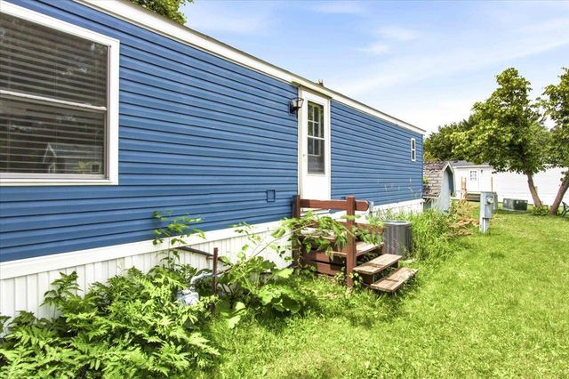 109 Deer Path, Baraboo, WI 53913