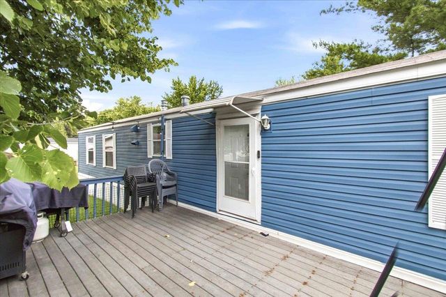 109 Deer Path, Baraboo, WI 53913
