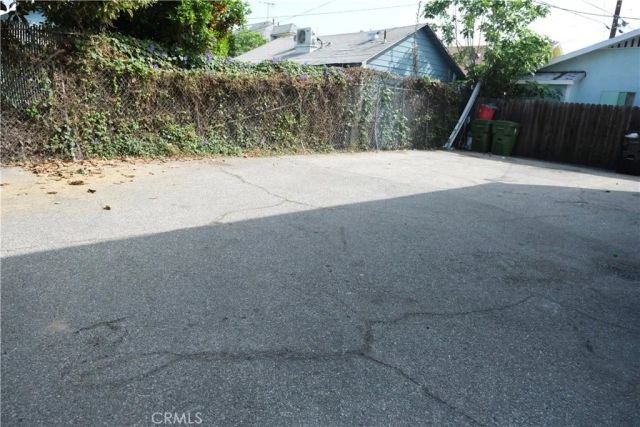 1465 W 25th, Los Angeles, CA 90007
