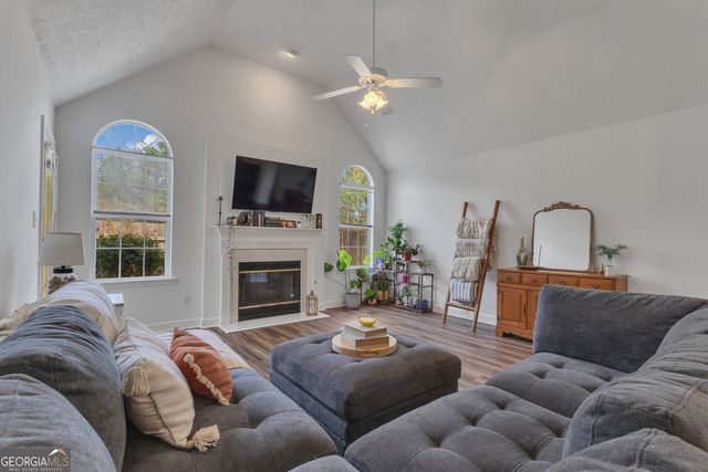 10 Greentree Drive, Newnan, GA 30265