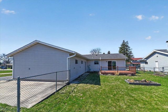 6776 Dawn Drive, Windsor, WI 53598