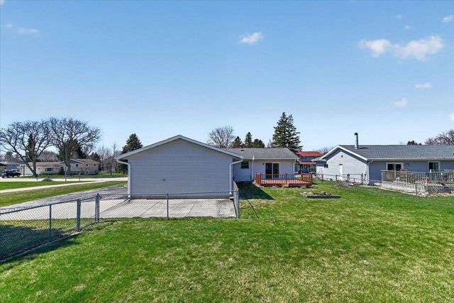 6776 Dawn Drive, Windsor, WI 53598