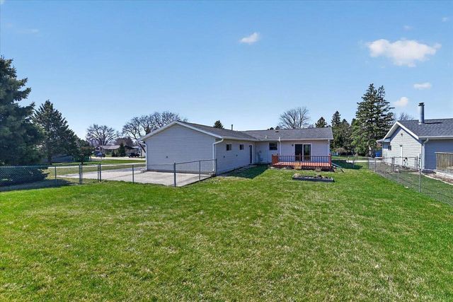 6776 Dawn Drive, Windsor, WI 53598