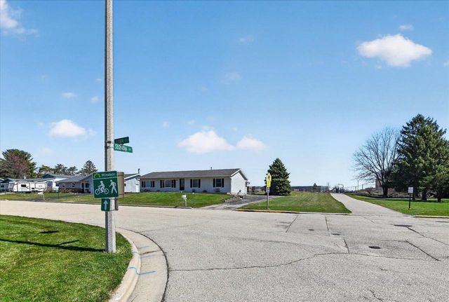 6776 Dawn Drive, Windsor, WI 53598