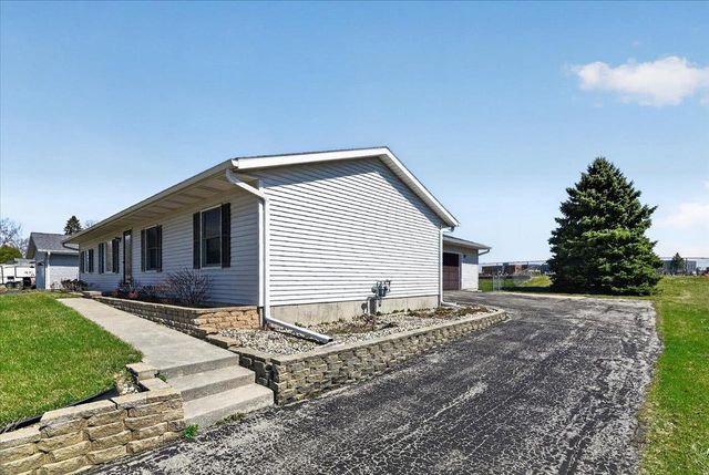 6776 Dawn Drive, Windsor, WI 53598