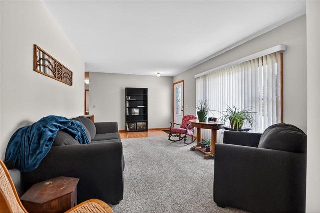 6776 Dawn Drive, Windsor, WI 53598