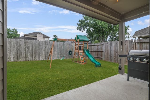2268 Ivy Wall Drive, Conroe, TX 77301