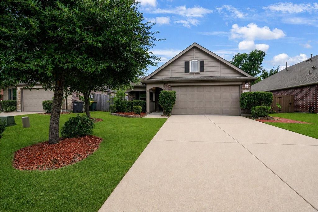 2268 Ivy Wall Drive, Conroe, TX 77301