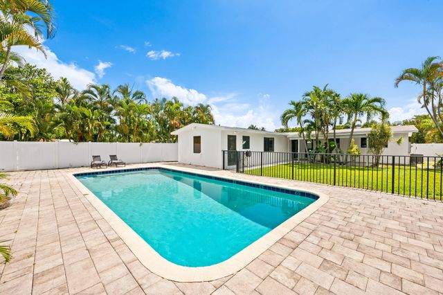 413 NE 25TH Avenue, Pompano Beach, FL 33062
