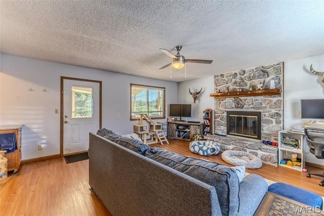 24680 Seattle Road, Waynesville, MO 65583