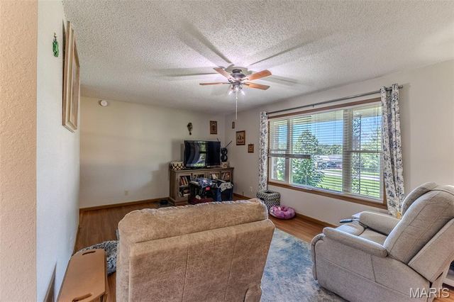 24680 Seattle Road, Waynesville, MO 65583