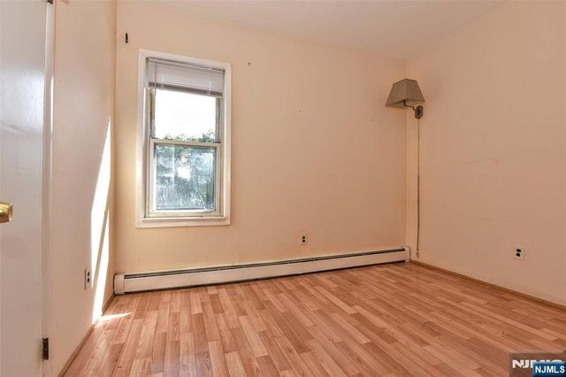 70 Main Avenue, Wallington, NJ 07057