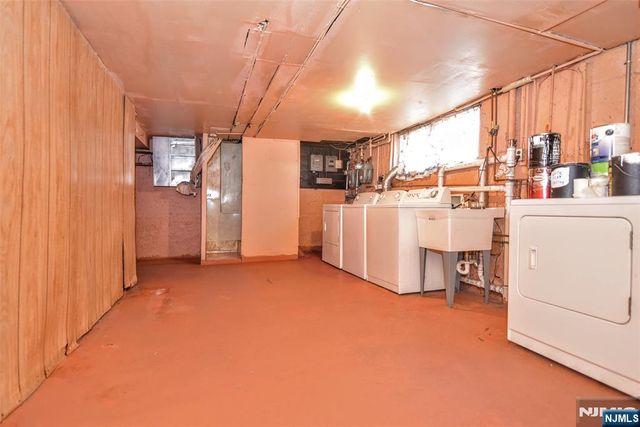 70 Main Avenue, Wallington, NJ 07057