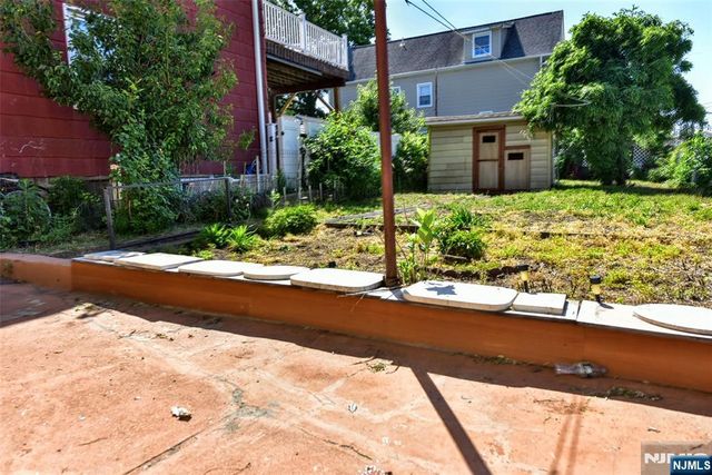 70 Main Avenue, Wallington, NJ 07057
