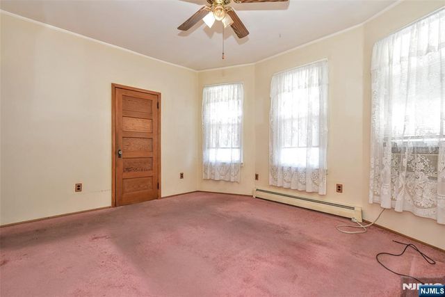 70 Main Avenue, Wallington, NJ 07057