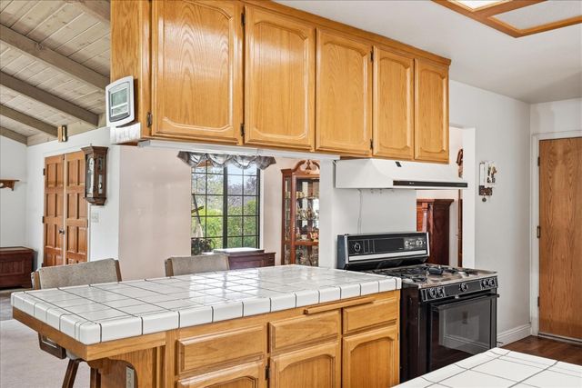 41900 Wild Horse Court, Coarsegold, CA 93614