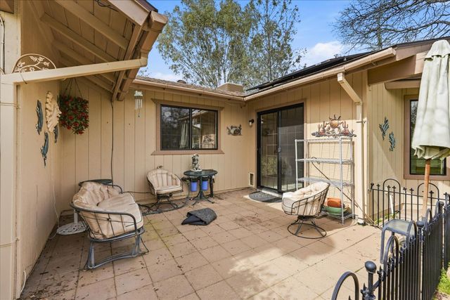 41900 Wild Horse Court, Coarsegold, CA 93614