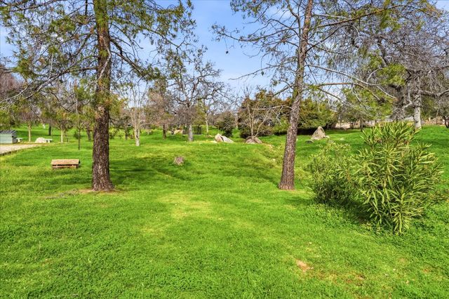 41900 Wild Horse Court, Coarsegold, CA 93614