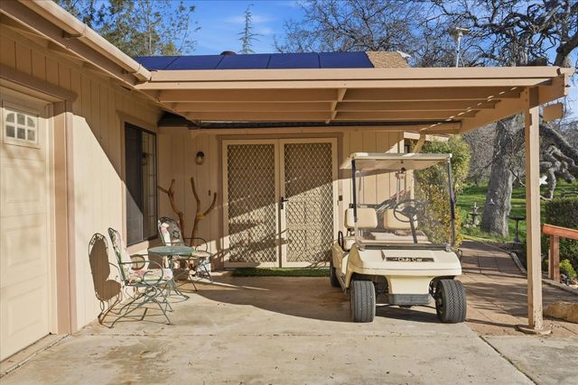 41900 Wild Horse Court, Coarsegold, CA 93614