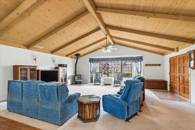 41900 Wild Horse Court, Coarsegold, CA 93614